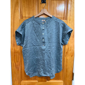 Faherty Sandwashed Silk Desmond Top Blue Gray Button Front Blouse M NWT